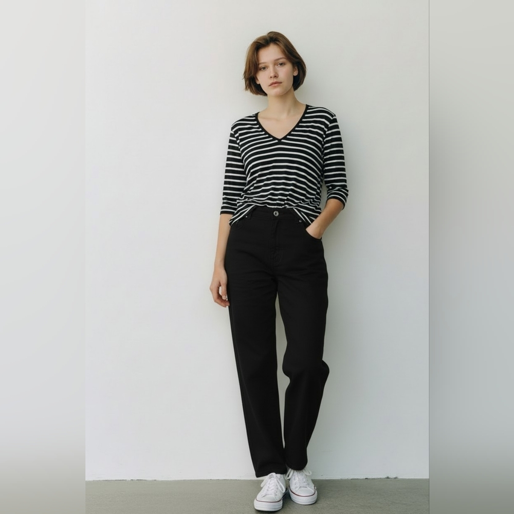 XL Max Studio Black and White Striped Top